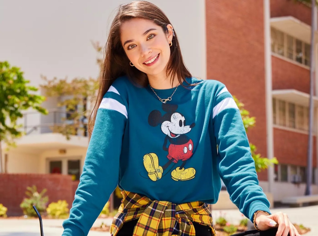 Mickey mouse sweater hot sale girl